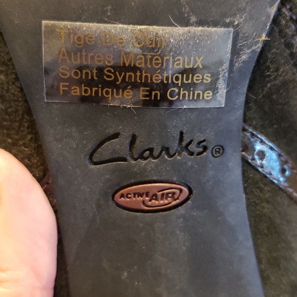 Clark's Artisan Diamond Cameo Green Suede Booties - Picture 7 of 11